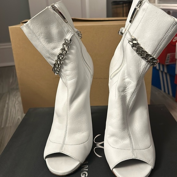 Monika Chiang white leather booties - Picture 2 of 5